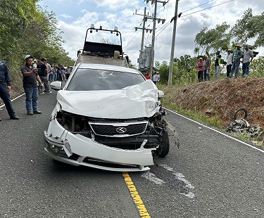El trágico accidente ocurrió la madrugada del domingo en Cerro Quema, distrito de Tonosí. Foto: Thays Domínguez 
