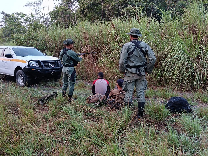 Dentro de los Polígonos de Tiro de Emperador y Balboa Oeste, fueron aprehendidas dos personas, portando escopetas. Foto: Eric A. Montenegro
