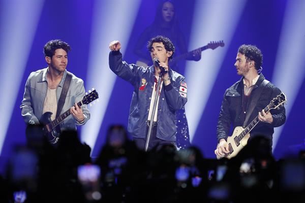 Los cantantes Nick, Joe y Kevin Jonas, integrantes de la banda Jonas Brothers. Foto: EFE
