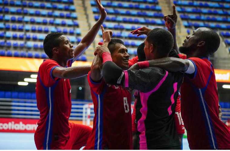 Jugadores de Panamá festejan el título contra Nicaragua. Foto: Fepafut
