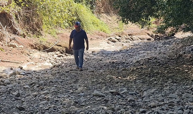  El cauce del río Estivaná no tiene agua y está seco por completo. Foto: Thays Domínguez