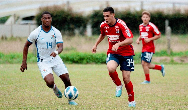 Equipo Sub-20 de Panamá enfrentó a su similar de Medellín Foto:  Fepafut