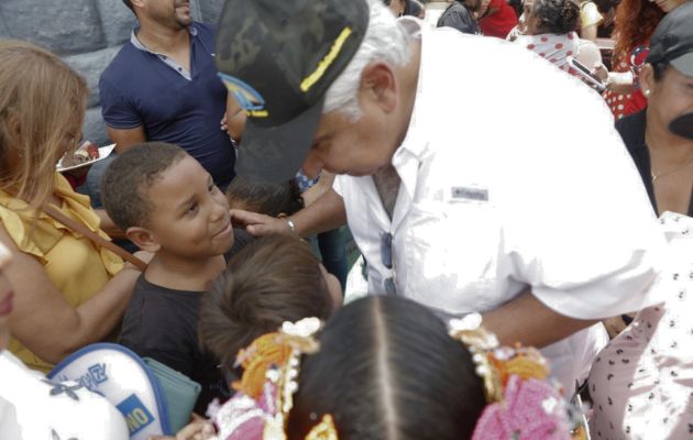 José Raúl Mulino participó en una feria familiar, este sábado en Anclas Mall, en La Chorrera. Foto: Cortesía