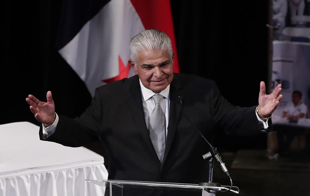 José Raúl Mulino durante el acto en el que fue proclamado como presidente electo de Panamá. Foto: EFE/ Bienvenido Velasco