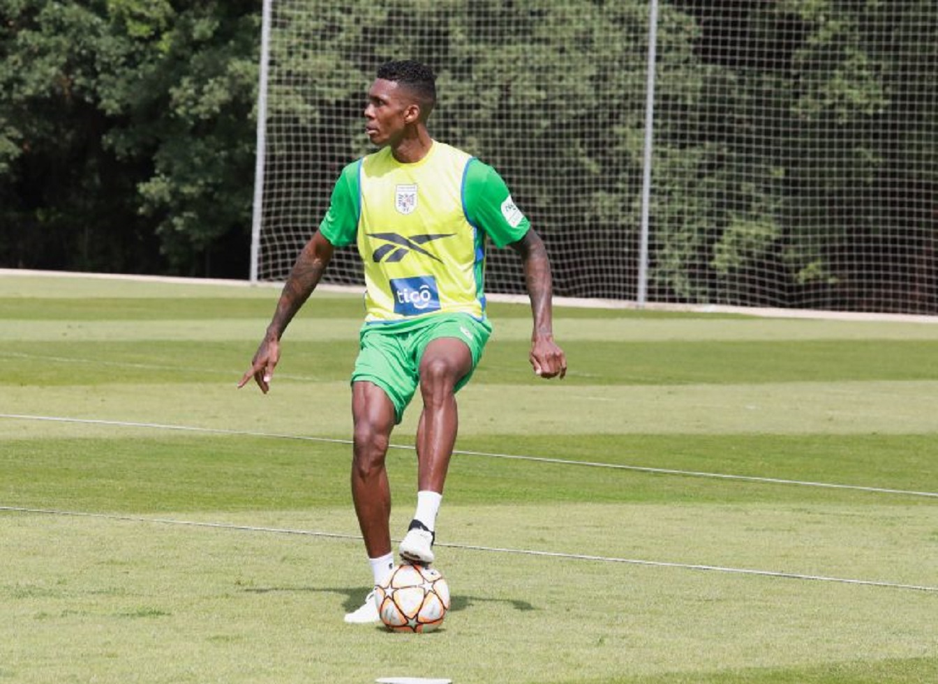 El defensa Roderick Miller en los entrenamientos de la selección de Panamá. Foto: Fepafut