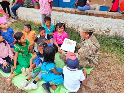 lectura-fiesta.jpg Durante el evento, niños tuvieron sus primeras interacciones con la lectura y se les inculcó el interés por los libros. Foto:Cortesía