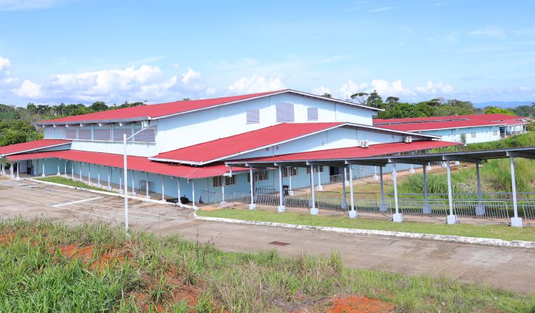 Unos 637 estudiantes del Centro Educativo Sahila Olonibiginya de la isla Gardí Sugdup serán reubicados en los próximos días en tierra firme. Cortesía