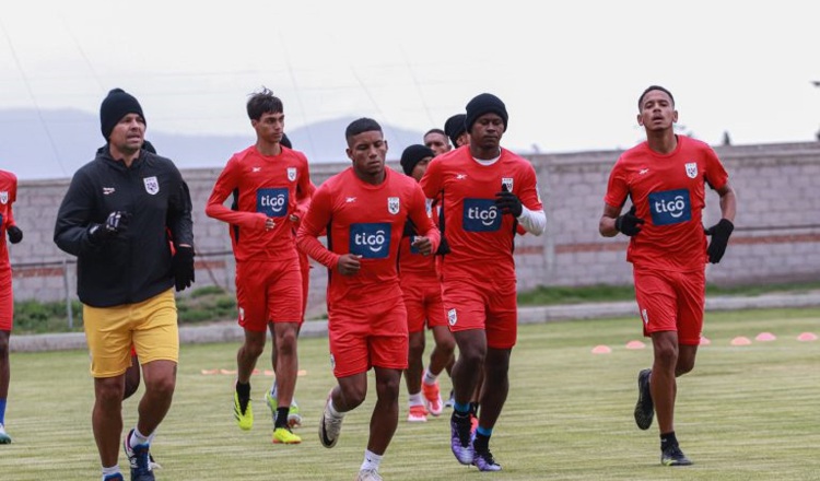 Jugadores de la Sub-20 durante los entrenamientos en México. Foto: Fepafut