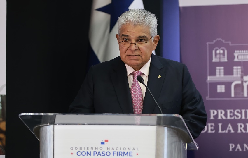 El presidente José Raul Mulino  dijo que no tolerará actos de corrupción dentro del Cuerpo de Bomberos. Foto. Presidencia