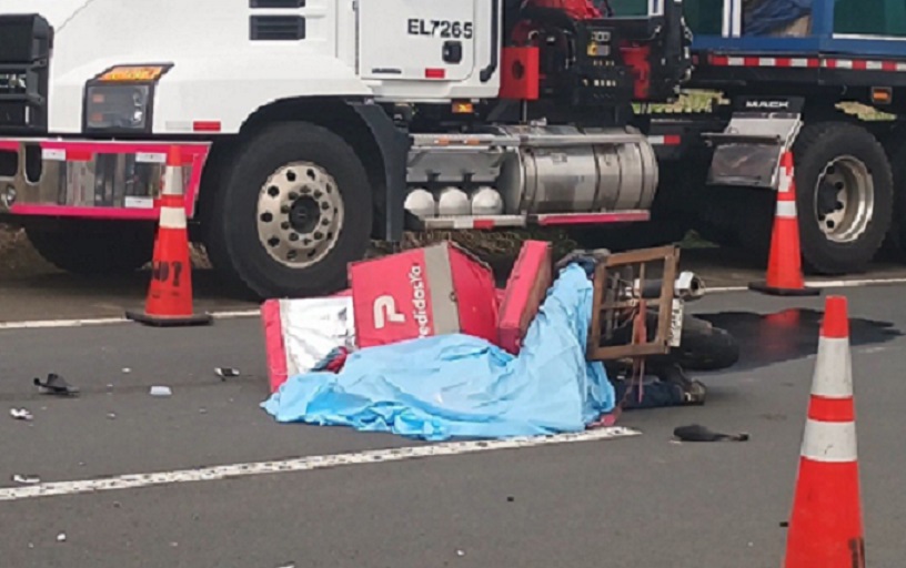 El trágico accidente ocurrió en el sector conocido como El Rincón Largo, en el corregimiento de La Peña. Foto: Melquiades Vásquez