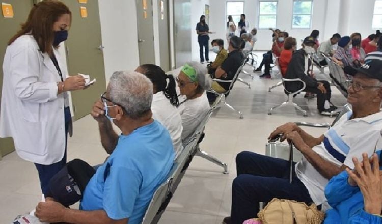 Los usuarios del servicio de salud solicitan abastecimiento, continuidad y calidad de los medicamentos.