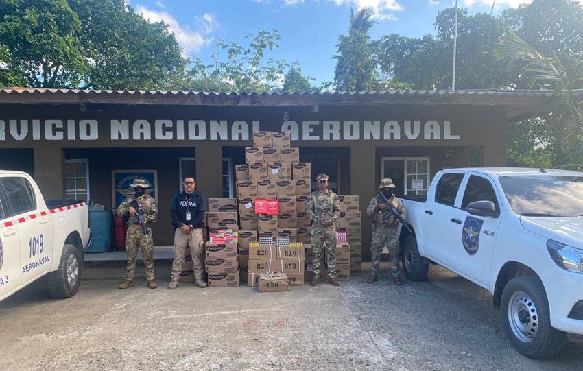 Al momento de la intervención de los propietarios de esta distribuidora, no pudieron presentar la documentación que se requiere para su ingreso y depósito en el país. Foto. Senan