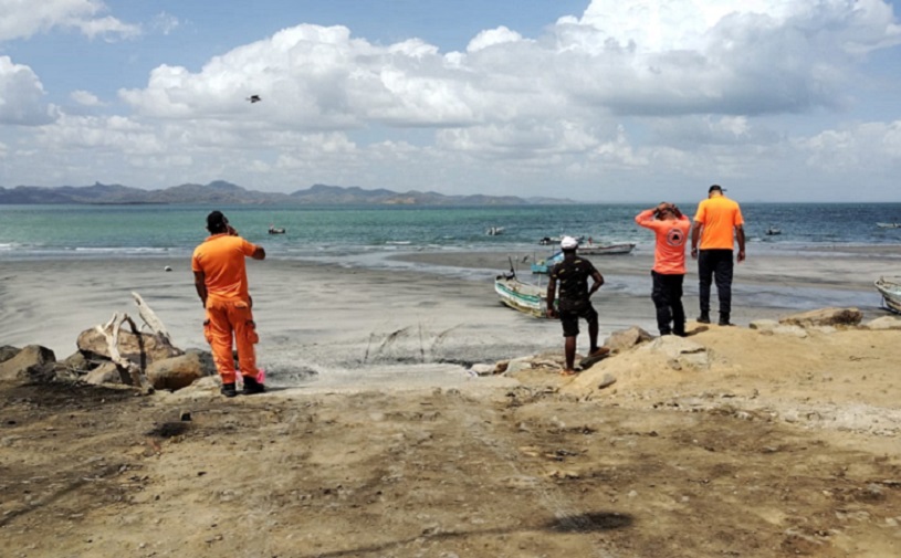 Las labores de búsqueda se concentraron en la costa, utilizando vehículos fourwell y botes zodiac. Foto: Eric A. Montenegro