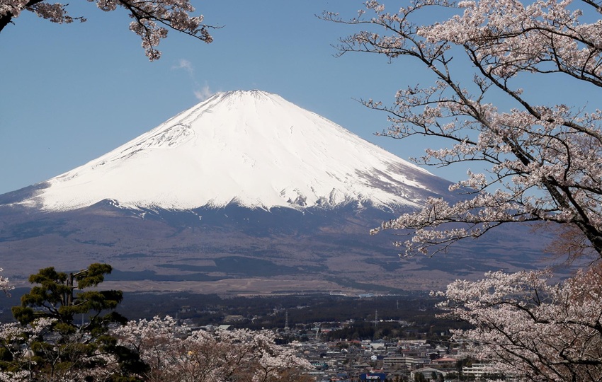 El Monte Fuji, el pico más alto de Japón, en una fotografía de archivo. Foto: EFE