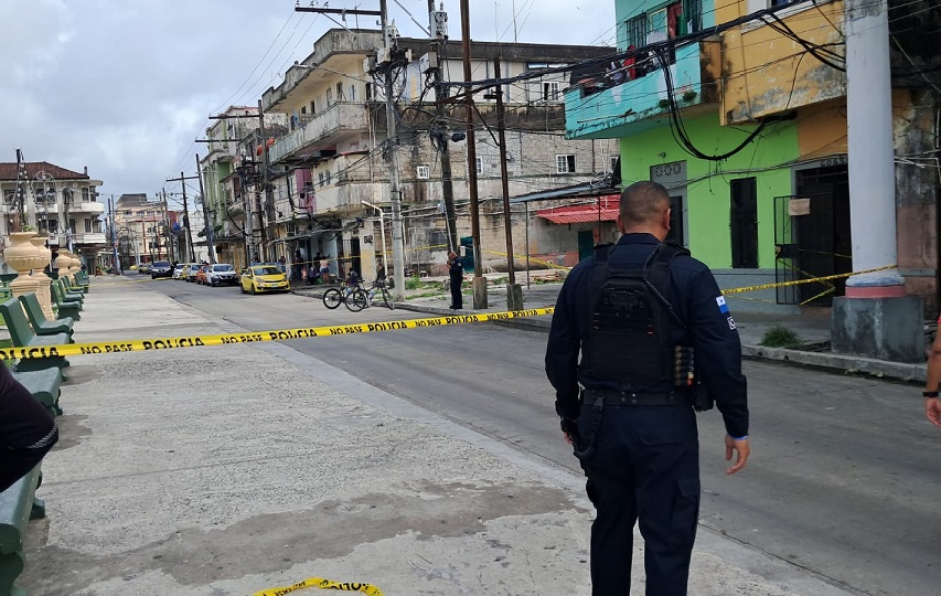 La víctima fue trasladada de inmediato al cuarto de urgencias del hospital Dr. Manuel Amador Guerrero, Foto. Diómedes Sáncjhez