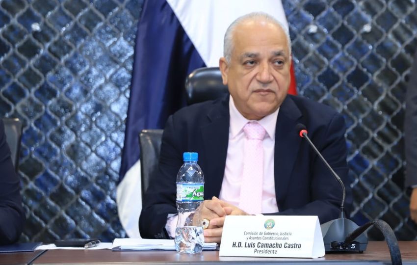 Luis Eduardo Camacho, diputado de Realizando Metas (RM). Foto: Cortesía