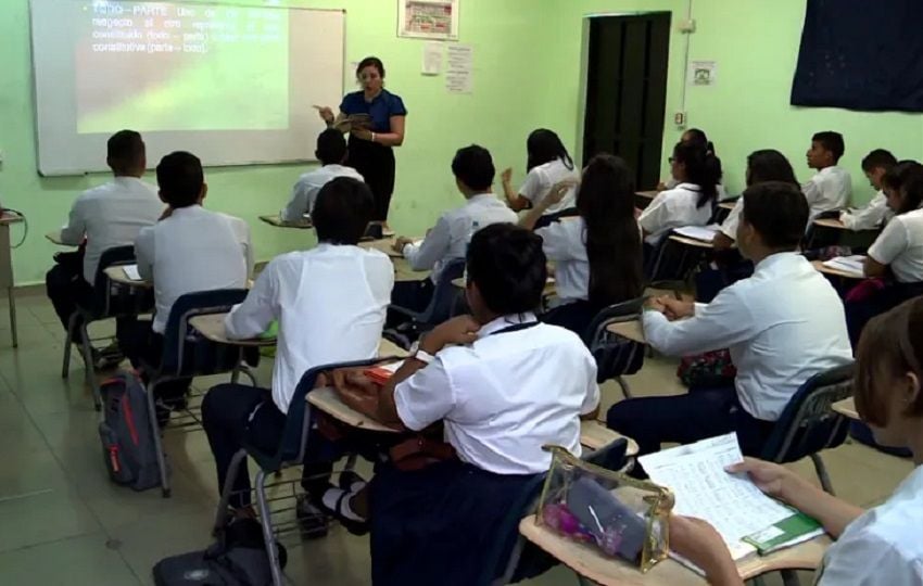 Estudiantes son devueltos a sus hogares. Foto: Archivo