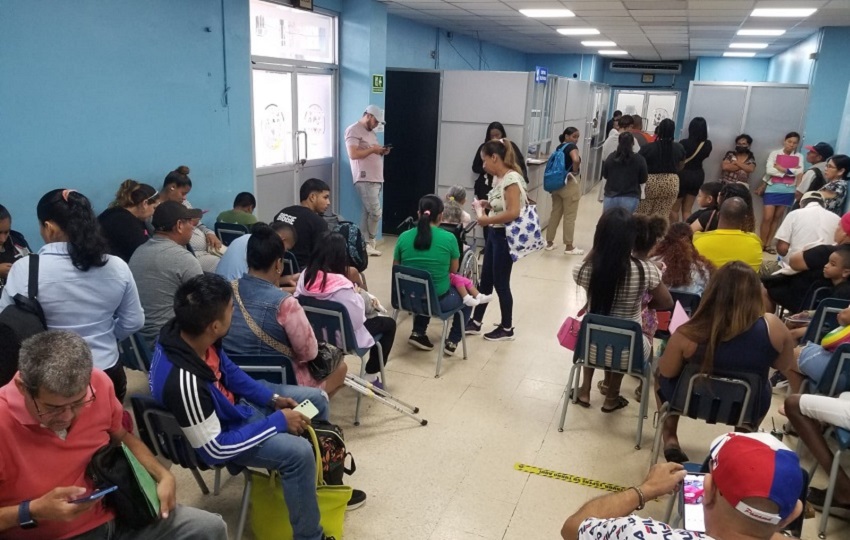 En Colón los centros de Salud y las instalaciones de la CSS ofrecieron sus servicios normalmente. Foto. Diómedes Sánchez