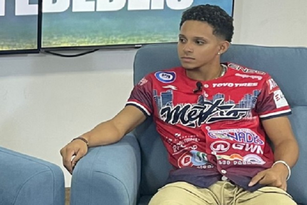 Luis Rivera, jugador de Panamá Metro, fue elegido Novato del Año.