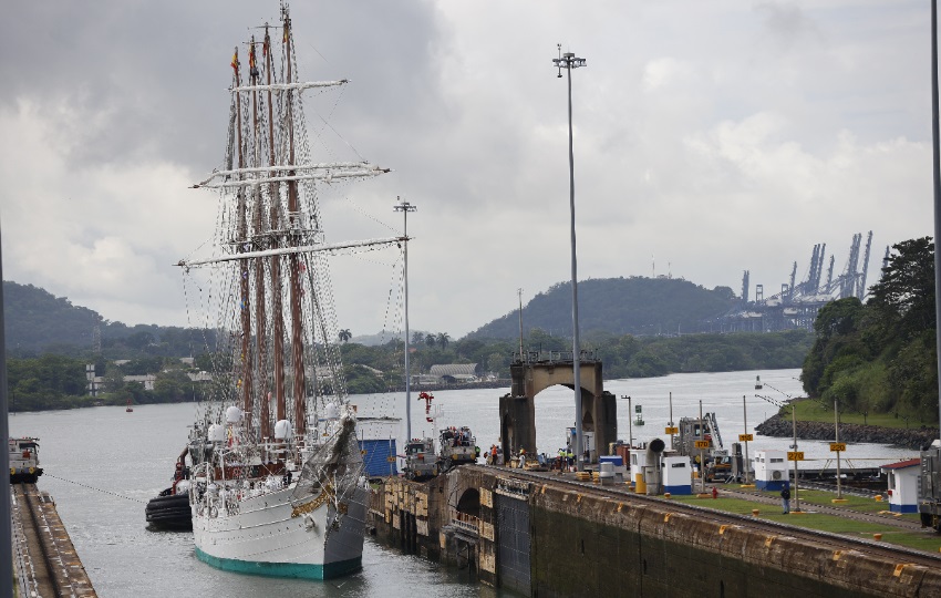 El buque escuela de la Armada española Juan Sebastián de Elcano. Foto: EFE / Bienvenido Velasco