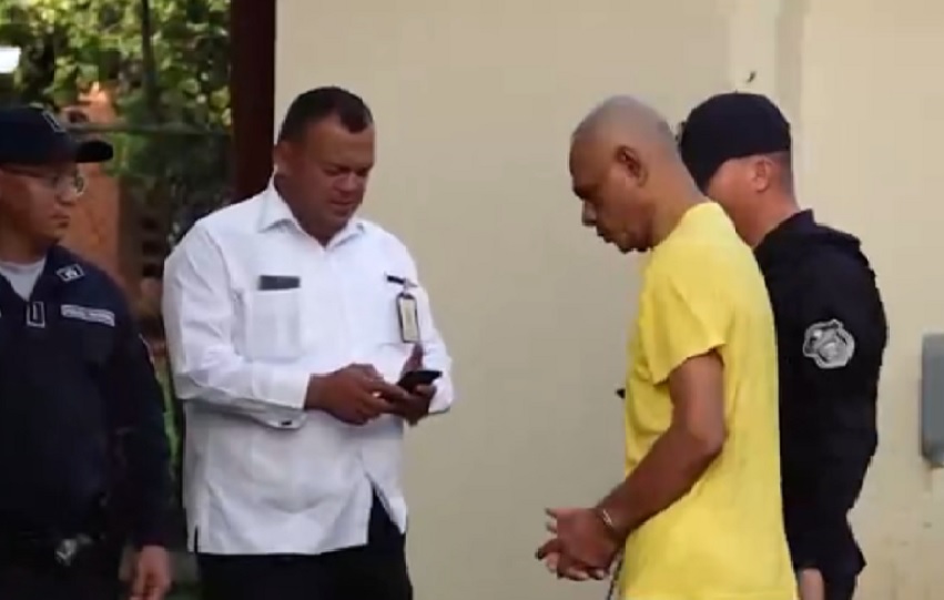 Kenny Alberto Quintero Cedeño, de 56 años, es acusado por los delitos de femicidio, y violación agravada en perjuicio de la niña Lina Rojas, de 10 años, hecho ocurrido en la comunidad de Alanje, el 9 febrero de 2023. Kenny Alberto Quintero Cedeño, de 56 años, es acusado por los delitos de femicidio, y violación agravada en perjuicio de la niña Lina Rojas, de 10 años, hecho ocurrido en la comunidad de Alanje, el 9 febrero de 2023.