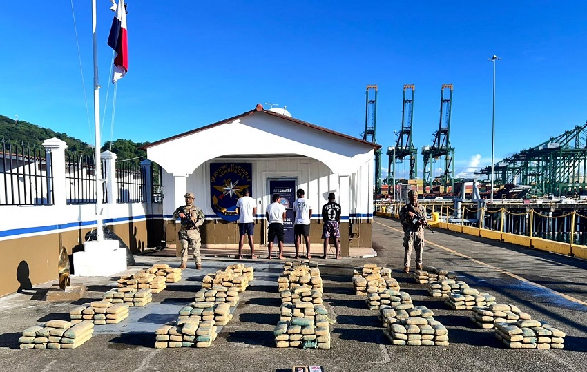 Este decomiso se logró durante una operación antidrogas que incluyó una intensa persecución marítima. Foto. Senan