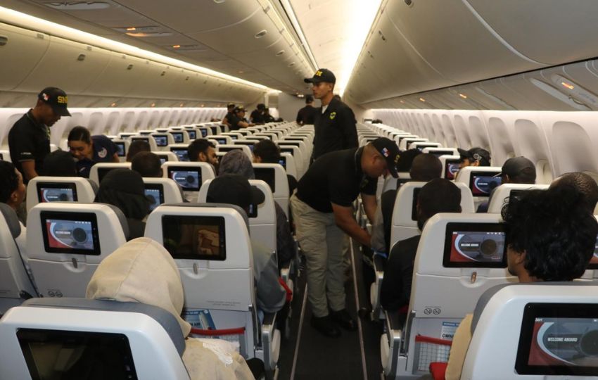 Vuelo de deportaciones y expulsiones. Foto: Cortesía