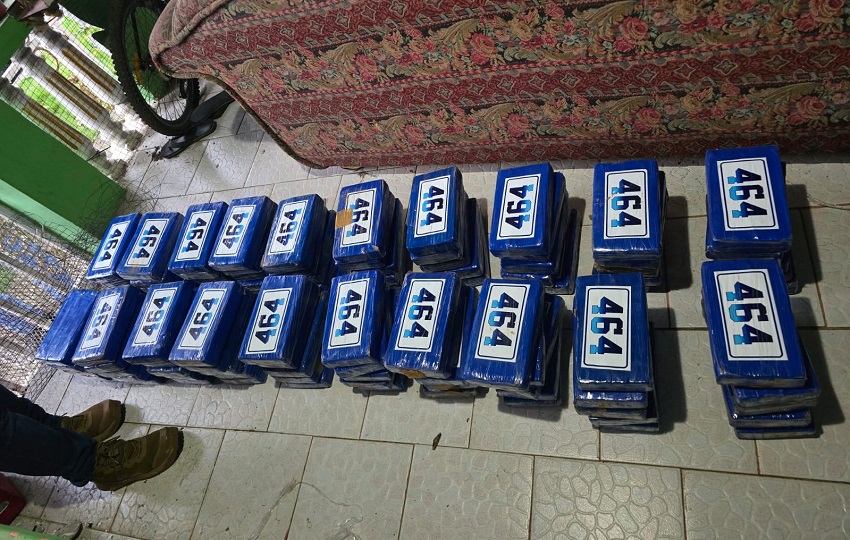 Las sustancias ilícitas estaban marcadas con el número 464, como posible código. Foto. PGN