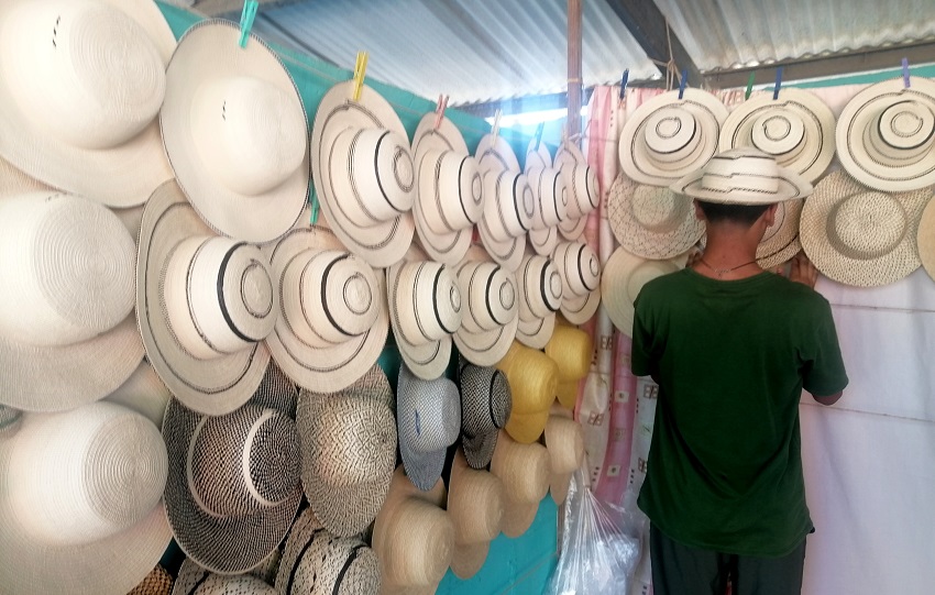 El primer Festival del Sombrero Blanco Ocueño fue sin duda un homenaje a la artesanía local, y se realizó con mucho éxito del 15 al 18 de mayo del presente año.  Foto. Thays Domínguez
