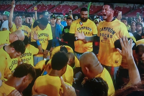 Bocas del Toro es el  campeón del béisbol mayor. 