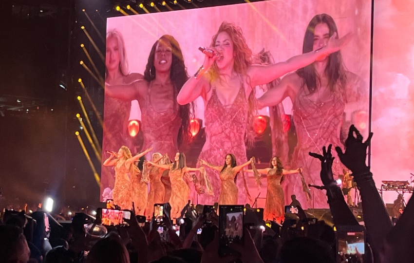Shakira durante un concierto de su gira 'Las mujeres ya no lloran world tour'. Foto: EFE / Nora Quintanilla