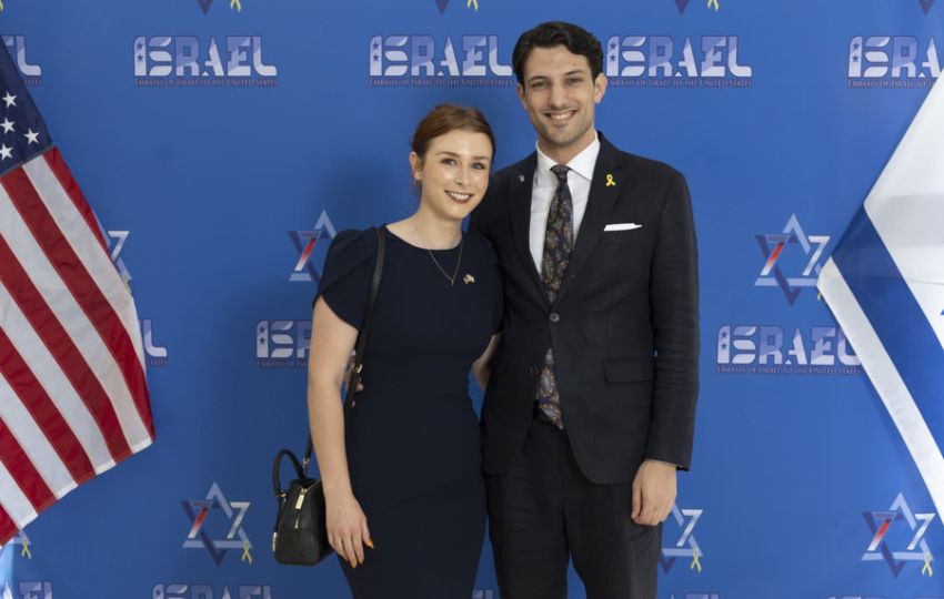 Empleados de la embajada de Israel en Estados Unidos Yaron Lischinsky y Sarah Milgrim que fueron asesinados a tiros. Foto: EFE