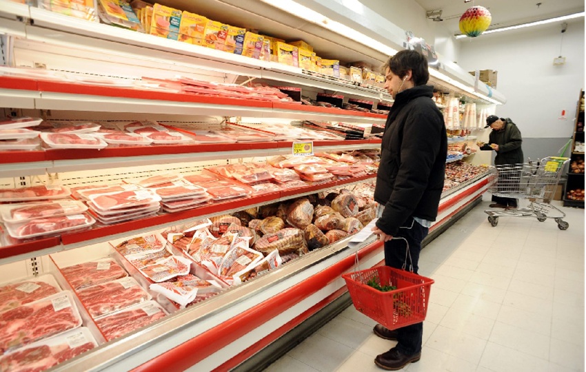 La intención del nuevo estudio es ampliar la canasta básica familiar. Foto: EFE
