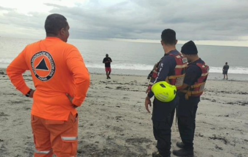 Las autoridades habían suspendido la búsqueda a las 6 de la tarde por las condiciones adversas del mar. Foto. Sinaproc