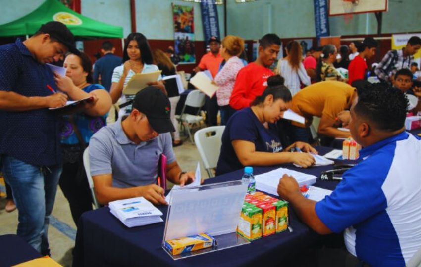 Hay muchos jóvenes que no logran conseguir empleos. Foto: Archivo
