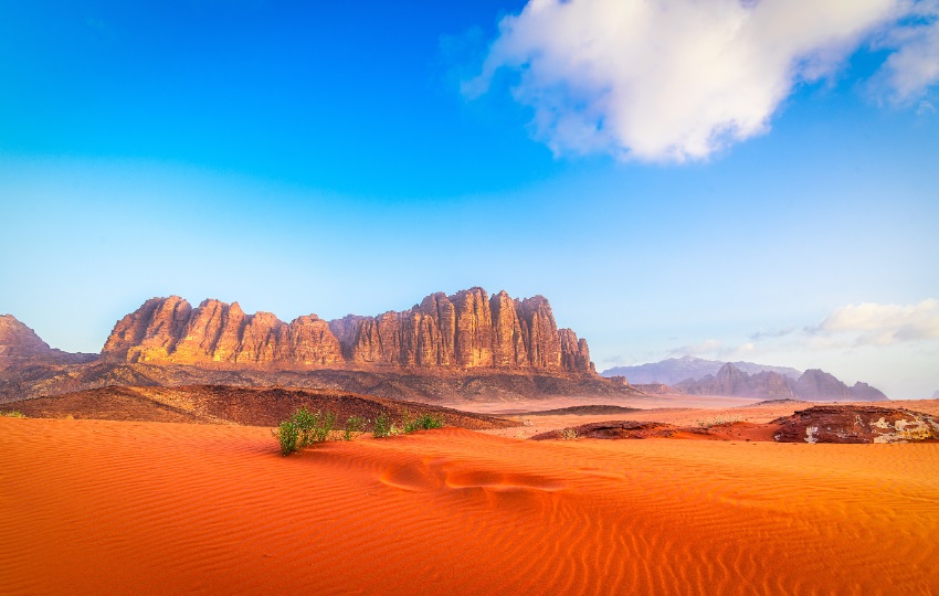 Las montañas Jabal Al Qattar. Foto: Civitatis