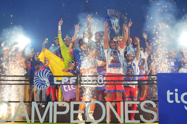 Plaza Amador festeja su título del Apertura 2025. Foto:EFE