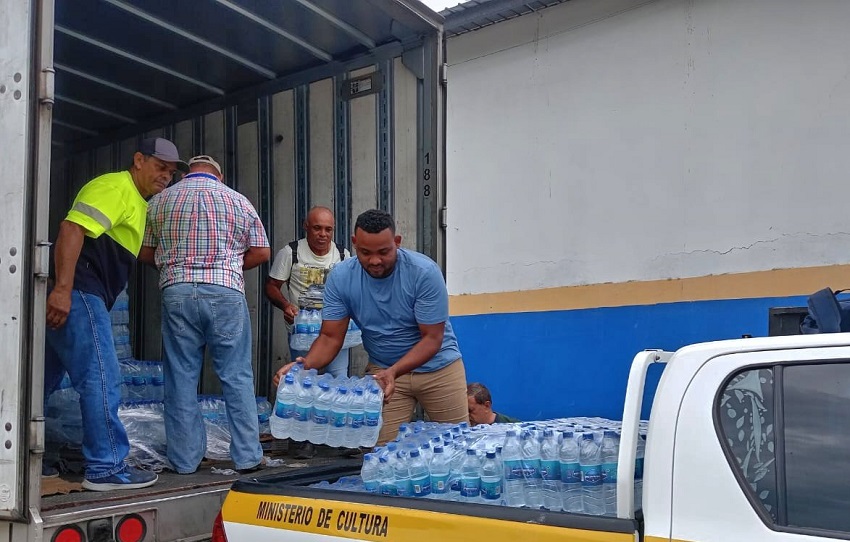 Coordinación interinstitucional para proporcionar agua potable a los residentes de Herrera y Los Santos.Foto. Cortesía Idaan