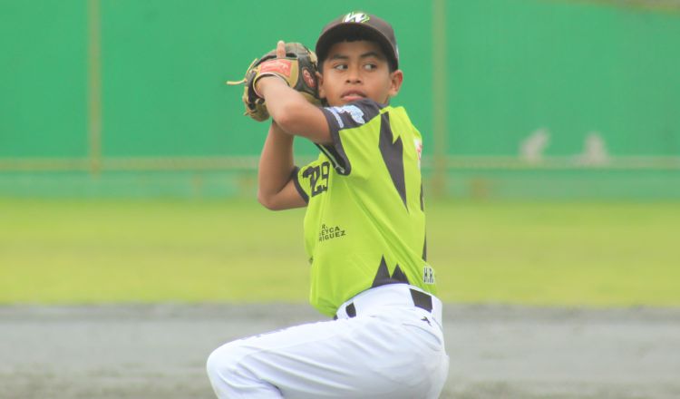 Alams Rodrígez, lanzador de Panamá Oeste, se encuentra en la preselección. Foto: Fedebeis