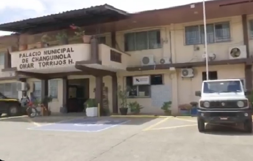 El Municipio de Changuinola suspendió la operación del relleno sanitario ante la imposibilidad de traslado del personal y del combustible necesario para la maquinaria, debido a los bloqueos en las vías. 