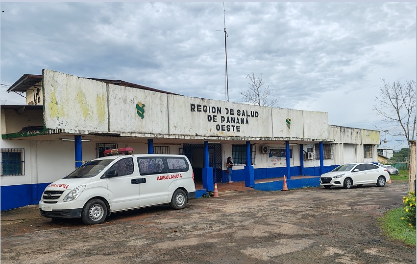 El director regional del Minsa, Jorge dijo que la mudanza a una plaza comercial del distrito de Arraiján se realizará en el plazo de tres meses. Foto. Eric Montenegro