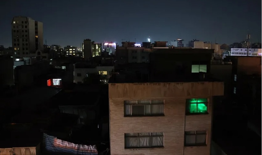 Vista nocturna de la ciudad de Teherán, de casi 10 millones de habitantes, que ha sido objeto de ataque por el ejército de Israel. Foto: EFE