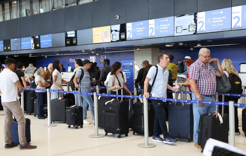 Pasajeros en la terminal de Tocumen. Foto: Cortesía.