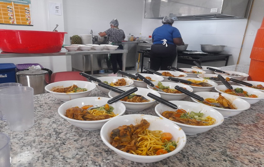 Más de 245 mil estudiantes se benefician con el programa de alimentación escolar del Ministerio de Educación. Foto: Archivo