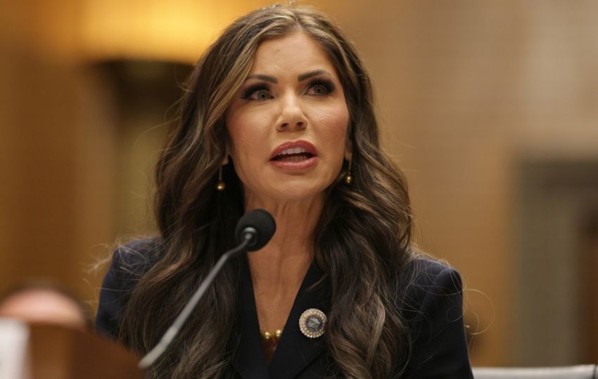 Kristi Noem, secretaria de Seguridad Nacional de Estados Unidos. Foto: EFE