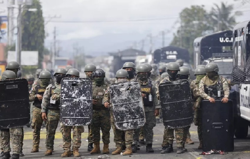 Unidades policiales en Bocas del Toro. Foto: Cortesía.