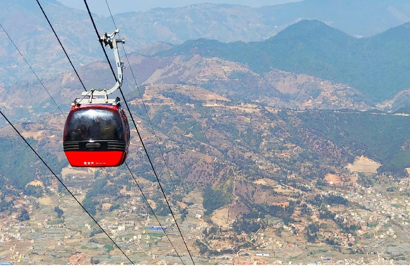 Hay experiencias de teleféricos que conectan ciudades con cerros, como el caso de Bogotá. Foto ilustrativa