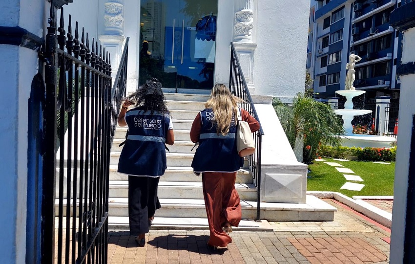 Defensoría presentó este jueves la denuncia. Foto. Cortesía