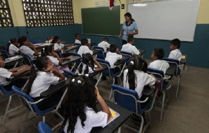Aula de clases. Foto: Archivo.