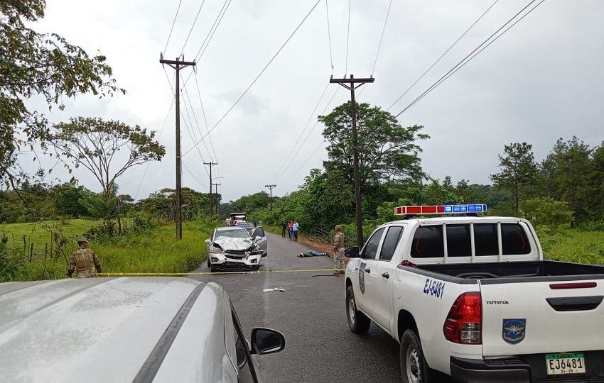 El cuerpo fue localizado cerca de la comunidad de Las Merceditas, en el corregimiento de María Chiquita, distrito de Portobelo. Foto. Diómedes Sánchez